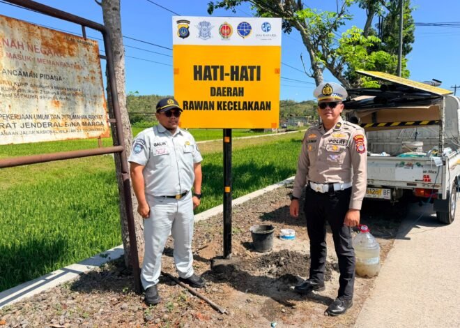 Jasa Raharja dan Satlantas Kulon Progo Perkuat Pencegahan Laka Lewat Pemasangan Plang Keselamatan