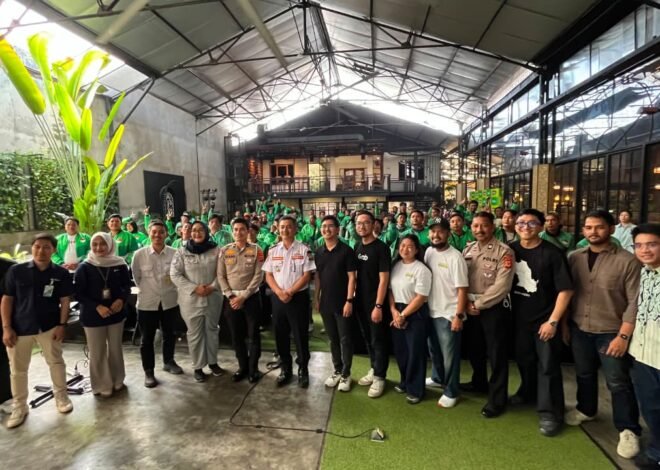 Tekan Angka Kecelakaan, PT Jasa Raharja (Persero) Cabang Cirebon Edukasi Safety Riding Bersama Mitra Ojek Online Di Kota Cirebon