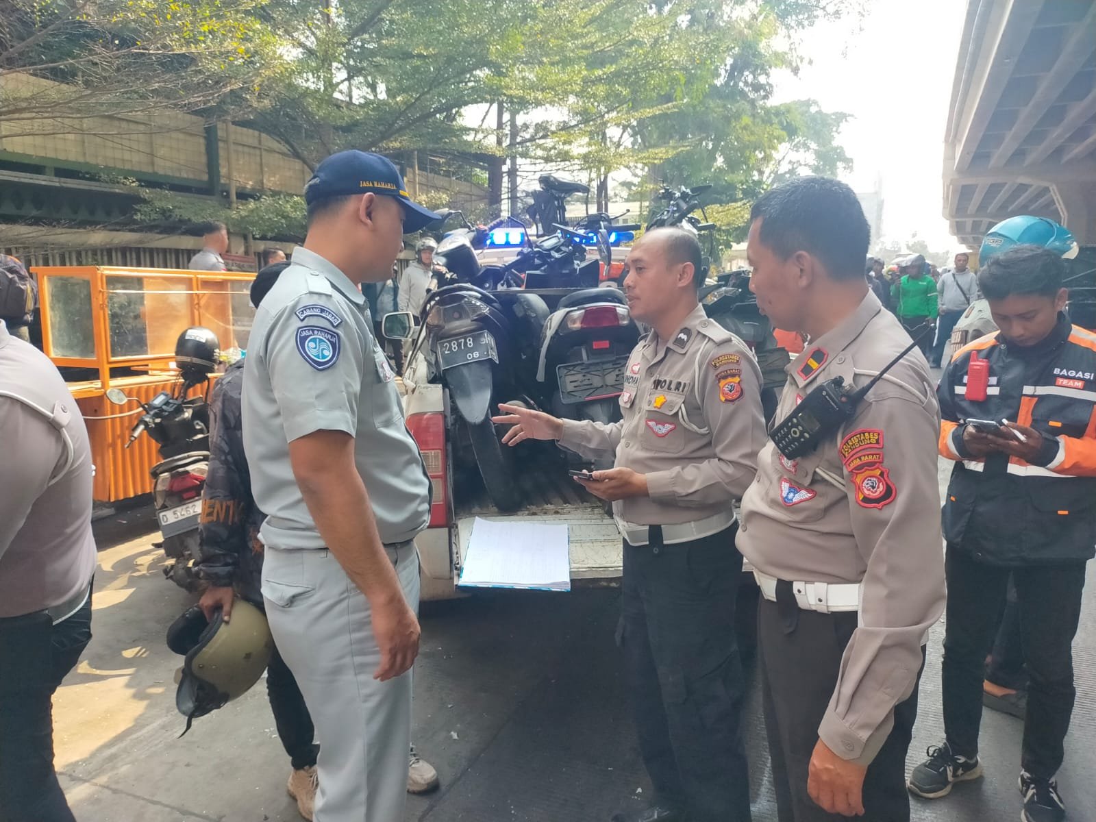 Jasa Raharja Gerak Cepat Lakukan Survei TKP dan Rumah Sakit Pascakecelakaan Beruntun di Jalan Soekarno-Hatta Bandung