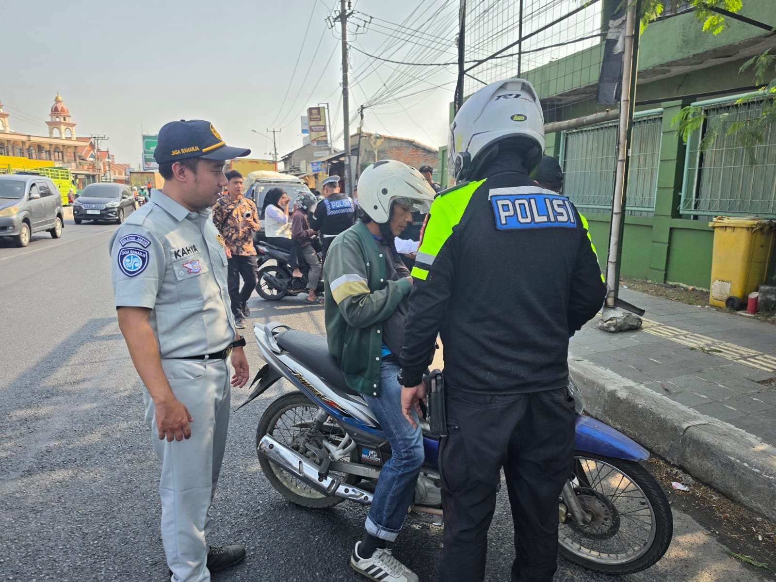 Jasa Raharja Bersama Tim Pembina Samsat Gelar Operasi Gabungan Pemeriksaan Kepatuhan Pajak Kendaraan Bermotor