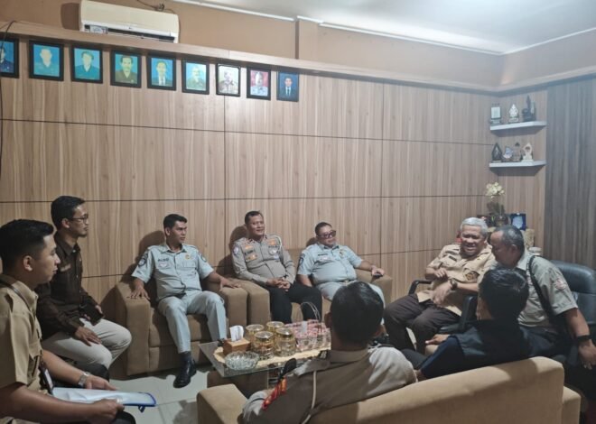 PT Jasa Raharja Cabang Tasikmalaya Dorong Kepatuhan Pajak Kendaraan Bermotor dan SWDKLLJ Melalui Edukasi di Lingkungan Sekolah di Kabupaten Pangandaran