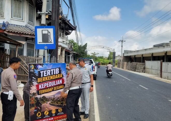 Tingkatkan Kesadaran Pengguna Jalan, Puluhan Spanduk Himbauan Keselamatan dipasang di Daerah Rawan Kecelakaan