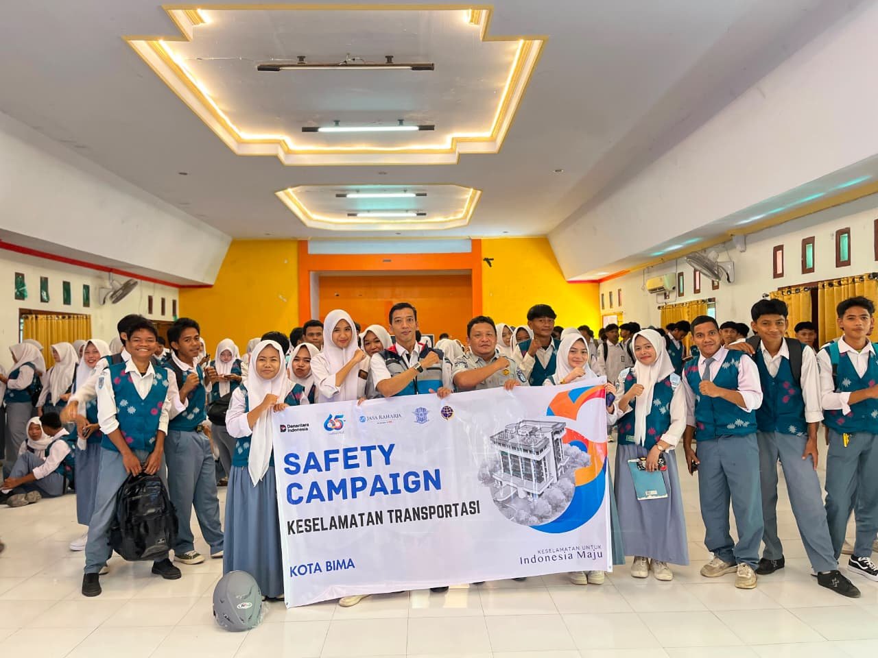 Jasa Raharja Cabang Bima Gelar Safety Campaign di SMKN 1 Bima, Tanamkan Budaya Tertib Berlalu Lintas Sejak Dini