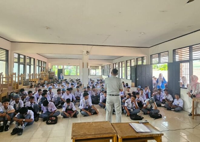 Jasa Raharja Sumbar Berikan Edukasi Keselamatan Berlalu Lintas kepada Siswa SMKN 8 Padang