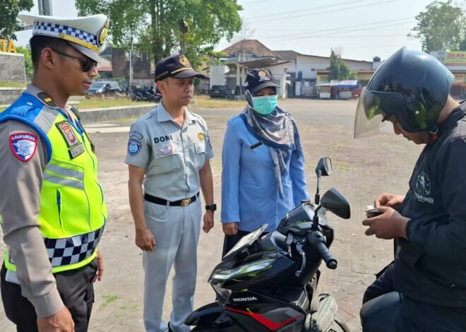 Jasa Raharja Bersama Tim Pembina Samsat Gelar Operasi Gabungan Gakum untuk Tingkatkan Kepatuhan PKB dan SWDKLLJ di Bantul
