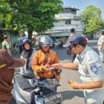 Jasa Raharja Tulungagung Bersama Satlantas Polres Tulungagung dan Mitra Terkait Gelar Aksi Simpatik Keselamatan Berlalu Lintas