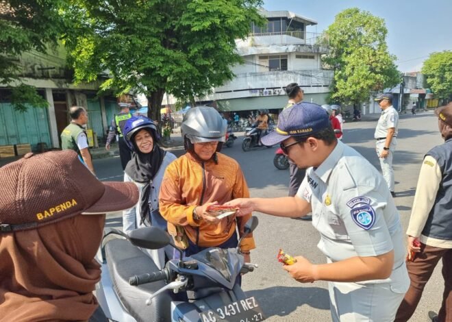 Jasa Raharja Tulungagung Bersama Satlantas Polres Tulungagung dan Mitra Terkait Gelar Aksi Simpatik Keselamatan Berlalu Lintas