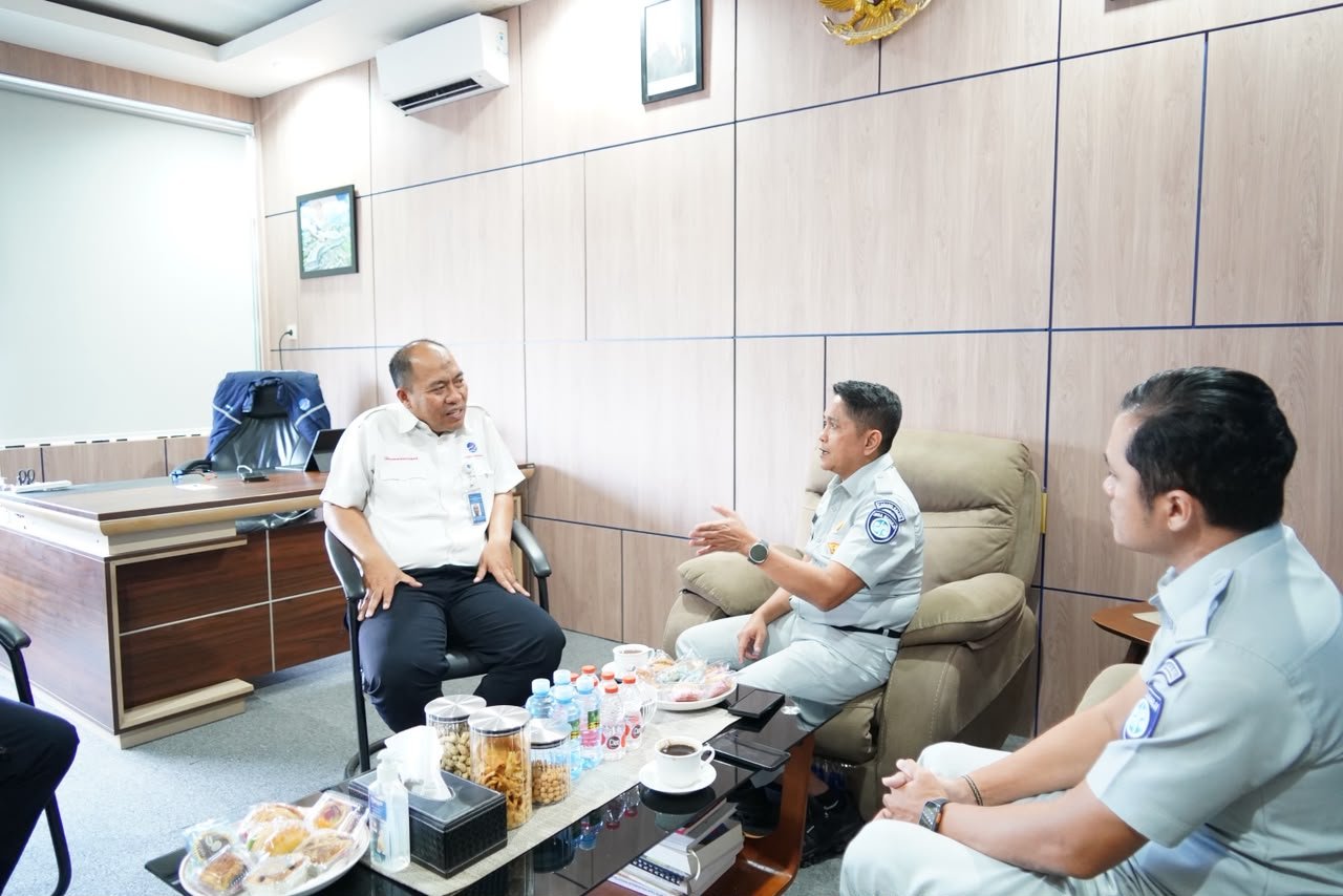 Perkuat Sinergi Transportasi, Jasa Raharja Kalsel Koordinasi dengan AirNav Indonesia