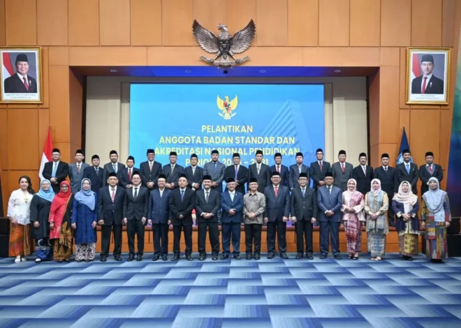 Abdul Mu’ti Lantik BSANP untuk Perkuat Standar dan Akreditasi Pendidikan