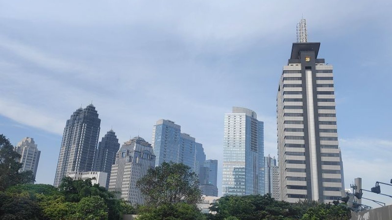 Cuaca Hari Ini: BMKG Prediksi Mayoritas Kota di Indonesia Cerah