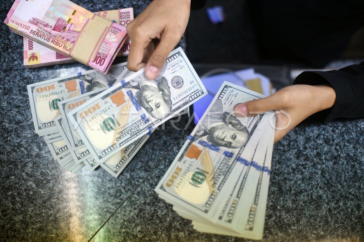 Nilai Tukar Rupiah Dibuka Melemah Tipis, Sentuh Rp18.115 per Dolar AS