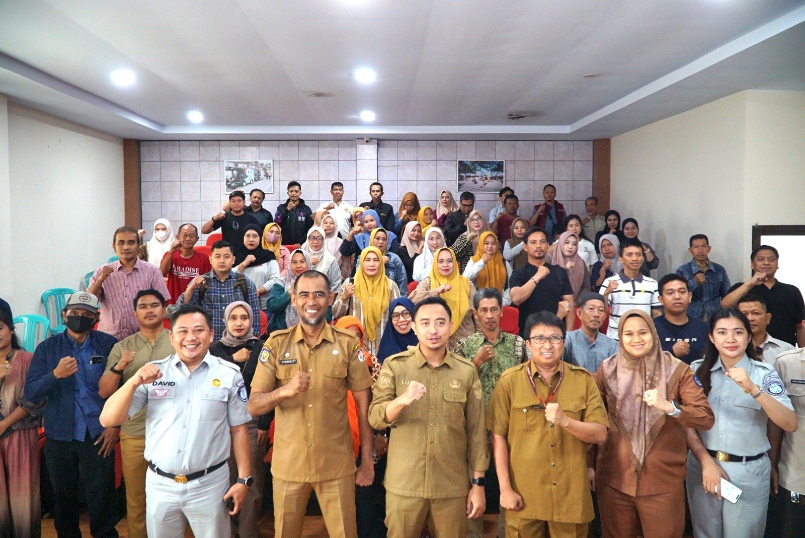 Jasa Raharja Bersama Bapenda Sosialisasi Opsen PKB dan Manfaat SWDKLLJ di Ujung Pandang