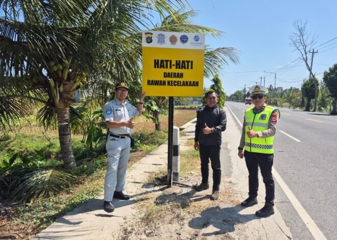 Tekan Risiko Kecelakaan, Jasa Raharja dan Polres Kulon Progo Pasang Plang Himbauan di Titik Rawan