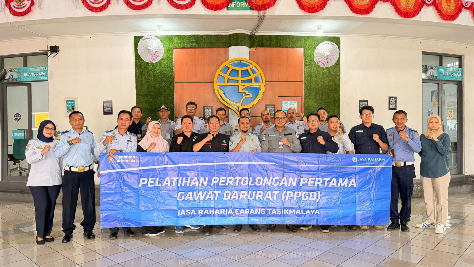 Jasa Raharja Gelar Pelatihan Pertolongan Pertama Gawat Darurat di Terminal Tipe A Indihiang