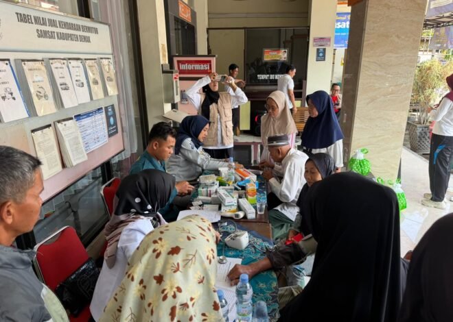 Perkuat Pelayanan kepada Masyarakat, Jasa Raharja Gelar Pemeriksaan Kesehatan Gratis di Samsat Demak