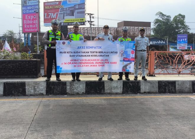 Perkuat Kesadaran Keselamatan Berkendara, Jasa Raharja Bersama Kamsel Polres Malang Gelar Aksi Simpatik di Karanglo Singosari