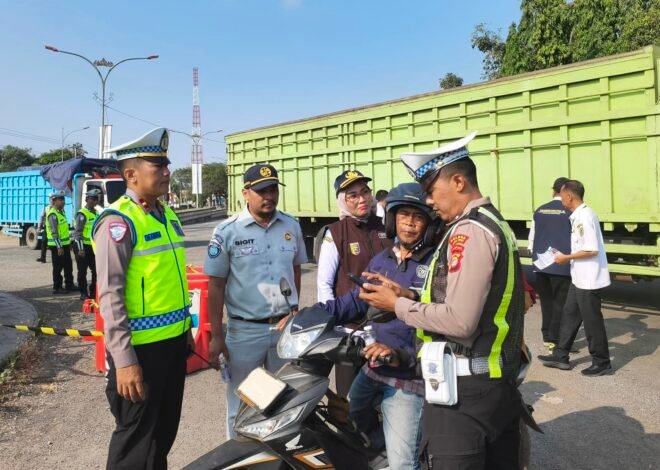 Operasi Gabungan di Tugu Pepadun, Sinergi Antarinstansi Dorong Kepatuhan Pajak dan Tertib Berlalu Lintas