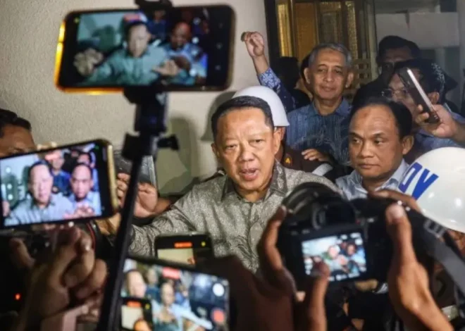 Kejagung Periksa Saksi dan Geledah Sejumlah Lokasi Terkait Dugaan TPPU Febrie Adriansyah