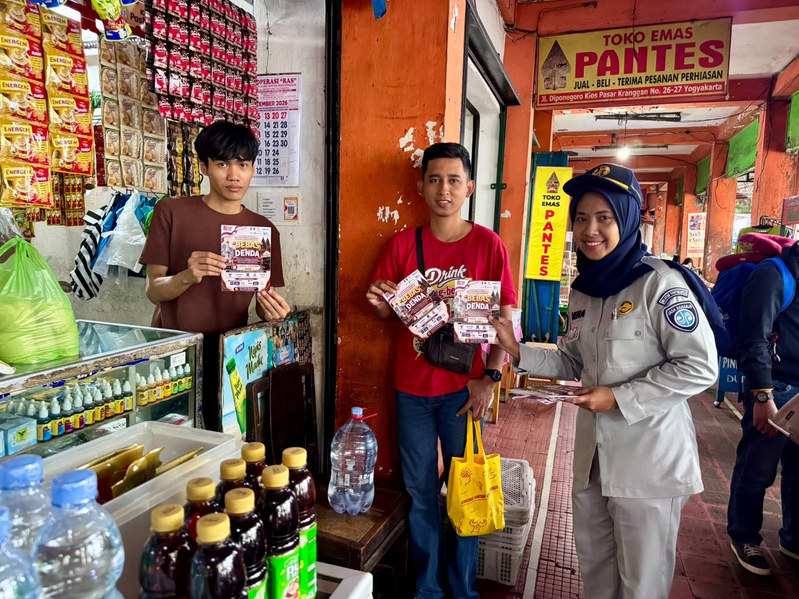 Sasar Pengunjung Pasar Kranggan, Jasa Raharja Gencarkan Program Bebas Denda