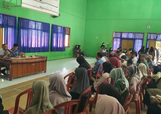 Tim Pembina Samsat Kota Pekalongan Sosialisasikan Kepatuhan PKB dan SWDKLLJ di Kelurahan Pringrejo