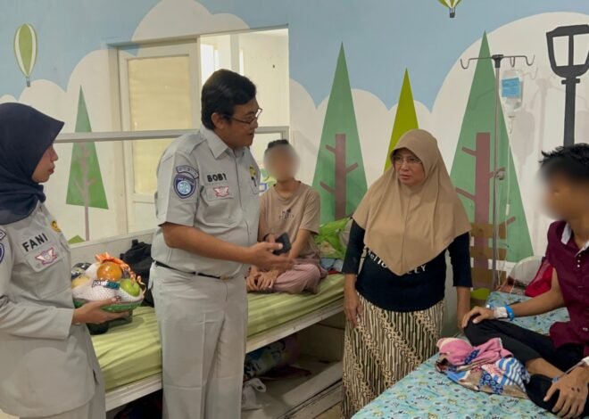Jasa Raharja Sumbar Gelar Aksi Simpatik Berbagi dalam Semarak Hari Pelanggan Nasional