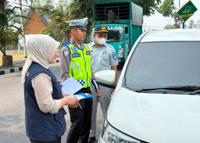 Jasa Raharja Sumbar Bersama Tim Samsat Kota Solok Gelar Operasi Gabungan di Jalan Raya Padang-Solok