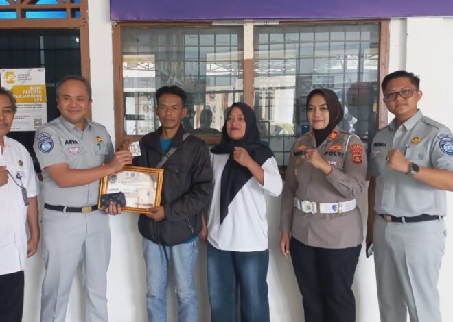 Jasa Raharja Lahat Apresiasi Kepatuhan PKB Dan SWDKLLJ Lewat Hadiah Emas