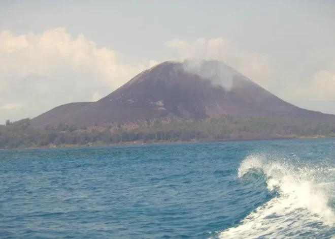 Abu Anak Krakatau Capai 2,1 Km, Berpotensi Pengaruhi Kualitas Udara Teluk Lampung