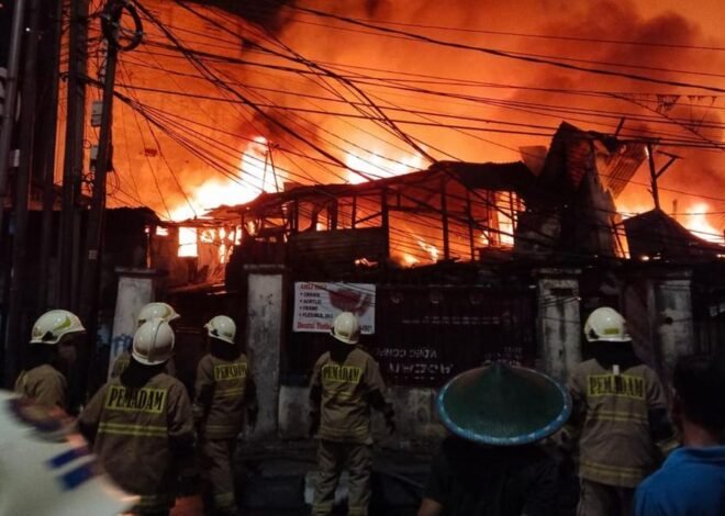 Kebakaran Kebayoran Lama Jakarta Selatan, 150 Warga Harus Mengungsi