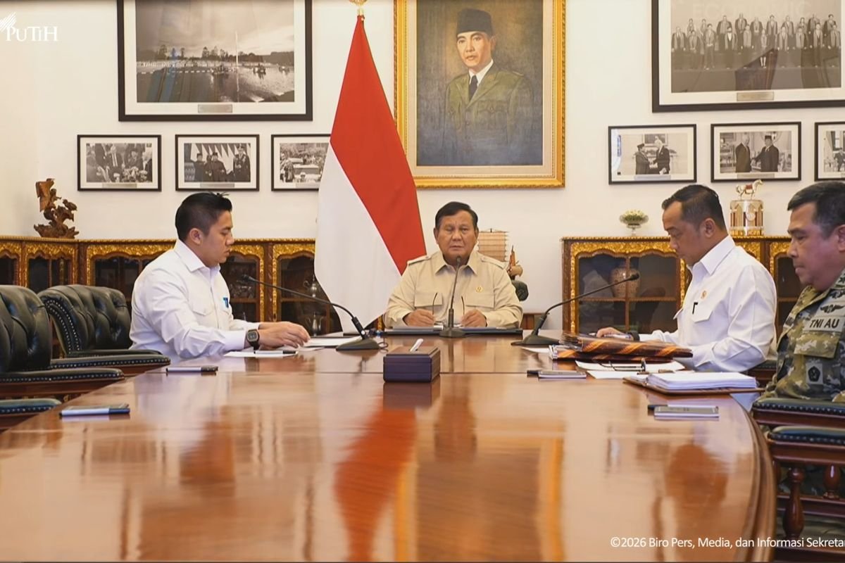 Prabowo Pimpin Ratas Bencana, Soroti Gempa Flores hingga Erupsi Anak Krakatau