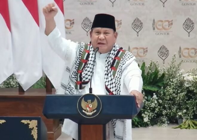 Momen Prabowo dan Dubes Palestina di Perayaan 100 Tahun Gontor