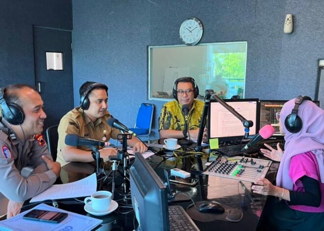 Jasa Raharja dan Tim Pembina Samsat Karanganyar Perluas Edukasi Jateng Bebas melalui Radio