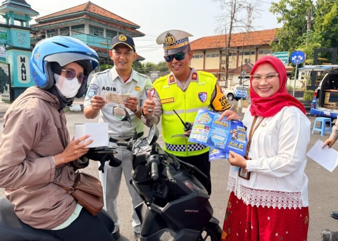Sosialisasi Keselamatan Lalu lintas bagi Pengendara Kendaraan Bermotor di Kabupaten Demak