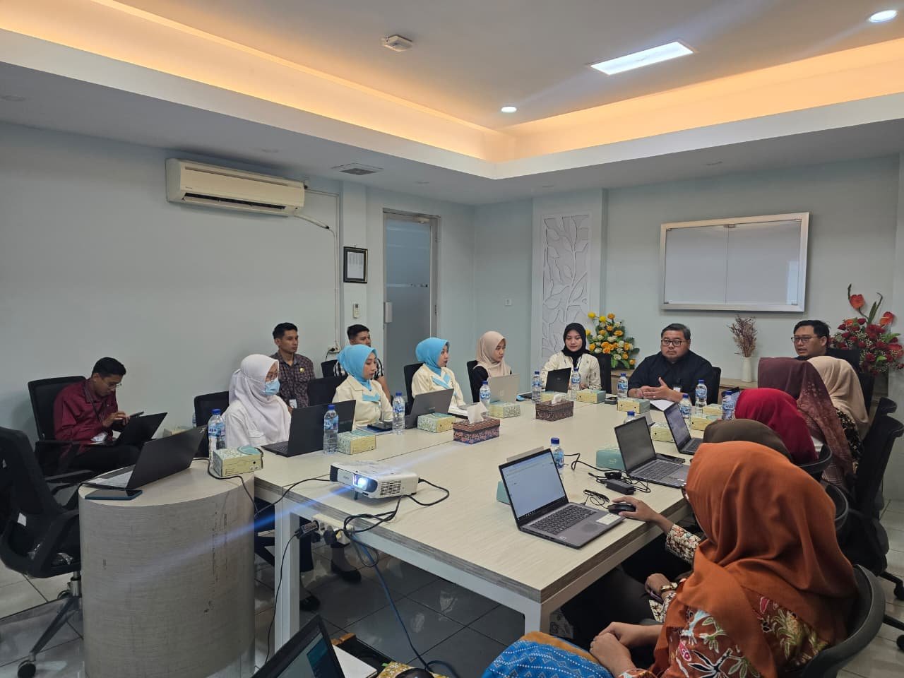 Jasa Raharja Pati Perkuat Implementasi JR Care melalui Bimbingan Teknis dan Evaluasi bersama Rumah Sakit Mitra