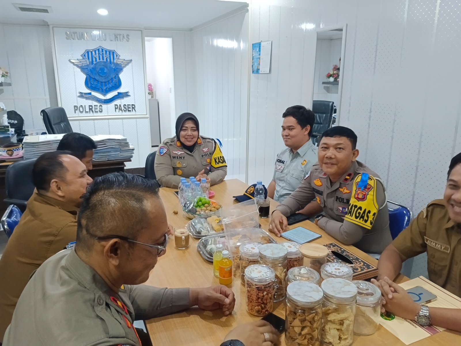 Dorong Kolaborasi Lintas Sektor, Jasa Raharja Dukung FLLAJ untuk Tingkatkan Keselamatan Lalu Lintas di Paser
