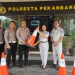 Dukung Pencegahan Kecelakaan, Jasa Raharja Riau Serahkan 40 Unit Traffic Cone kepada Polresta Pekanbaru