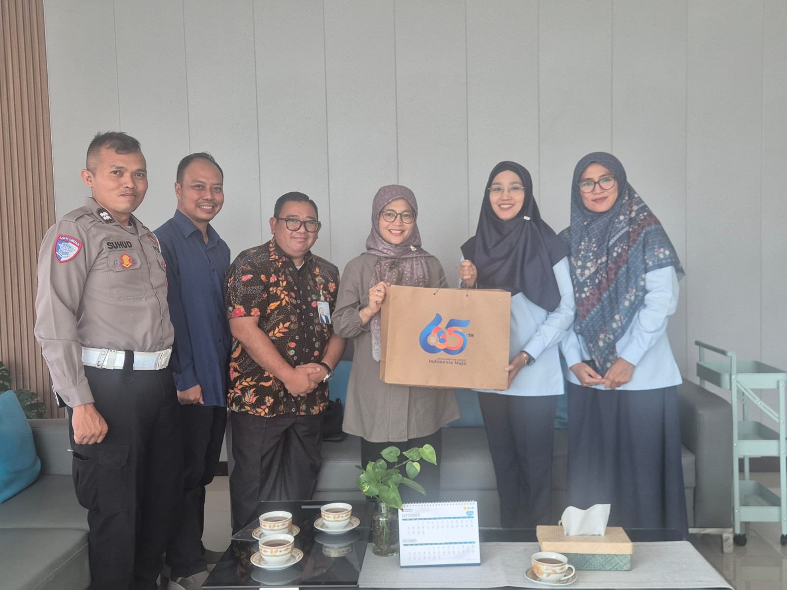 PT Jasa Raharja Cabang Tasikmalaya Berikan Apresiasi kepada PT PLN (Persero) UP3 Tasikmalaya atas Kepatuhan Daftar Ulang Kendaraan Dinas