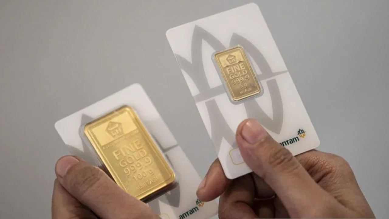 Harga Emas Antam Turun ke Rp2,559 Juta, Buyback Dibanderol Rp2.354.000