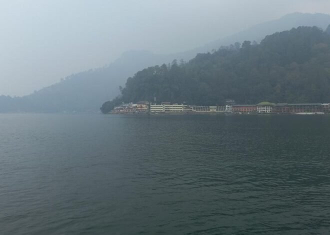 Jarak Pandang di Danau Toba Diperkirakan di Bawah 500 Meter, Penyeberangan Terganggu